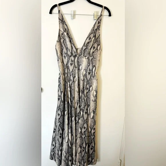 linen dresses on sale Linen Straight Cut Dress, the italian Linen Shop by Luiselle M main image 1